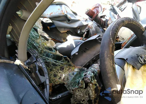 2013 Hyundai Tucson z USA, uszkodzony, nr VIN KM8JU3AC6DU586295